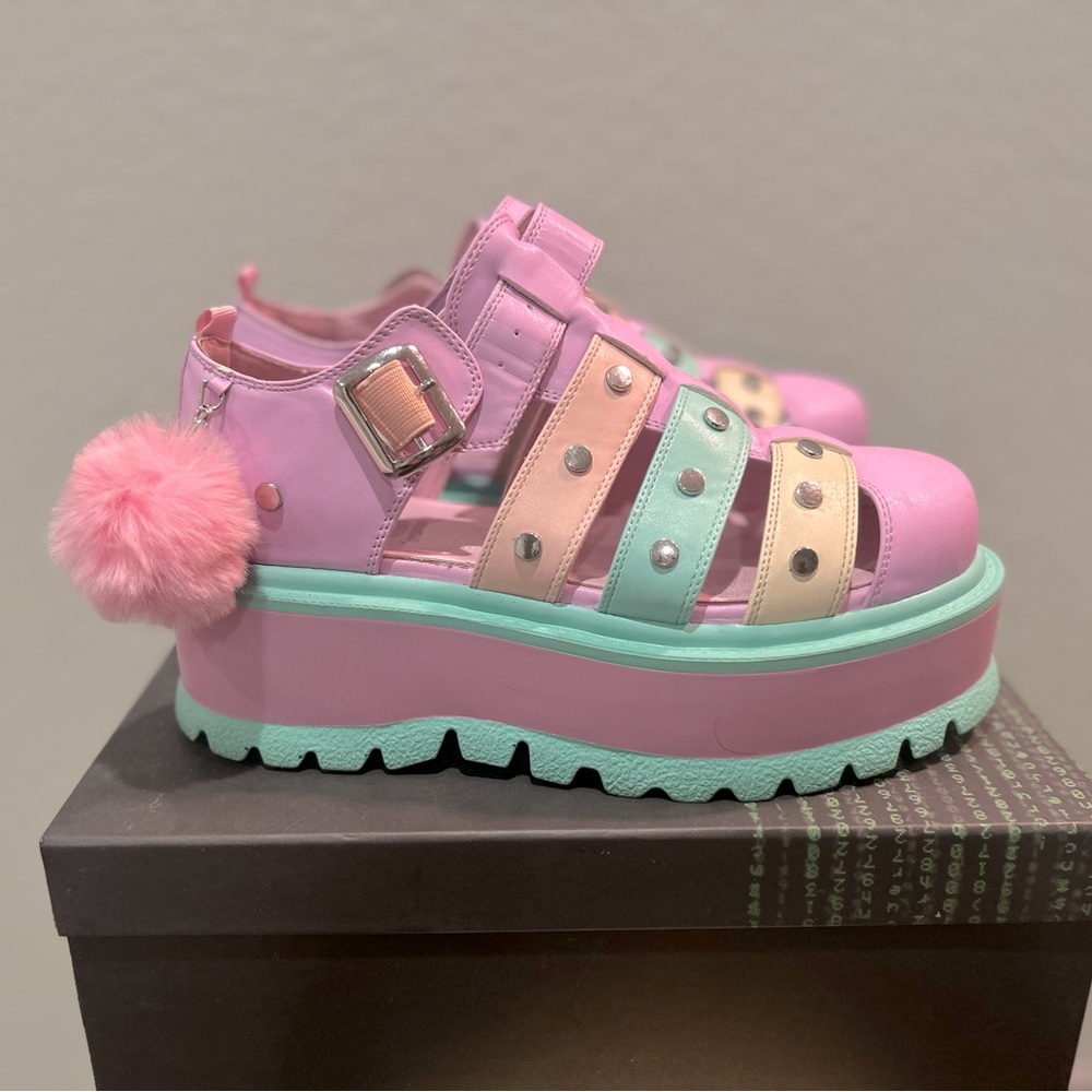 Koi Footwear Rainbow Nyoka Pastel ✨💖